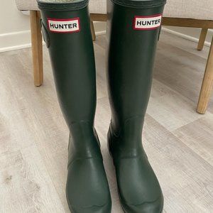 Hunter Tall Green Boots Size 7